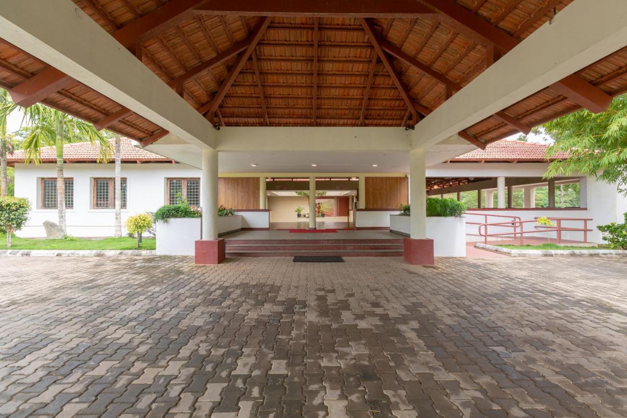 Kstdc Hotel Mayura Yagachi, Belur Belur  Exterior photo
